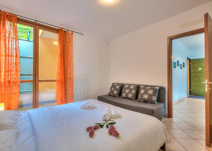 Va Pensiero Sul Stunning View - Happy * トロンツァーノ・ラーゴ・マッジョーレ