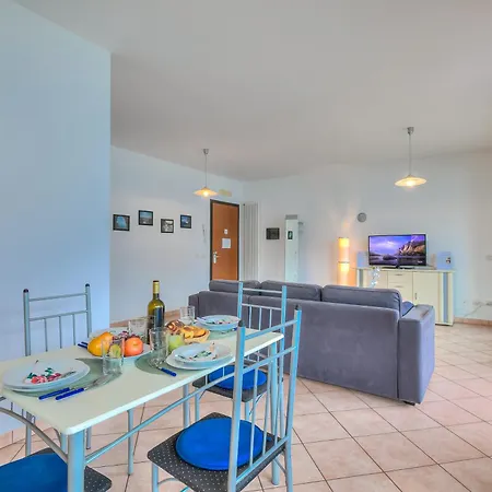 Va Pensiero Sul Lago: Lake Maggiore Stunning View Balcony - Happy Rentals Tronzano Lago Maggiore