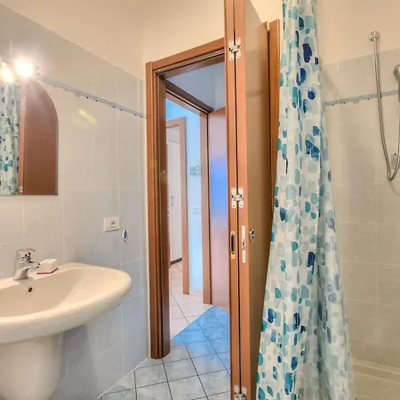 Va Pensiero Sul Lago: Lake Maggiore Stunning View Balcony - Happy Rentals *