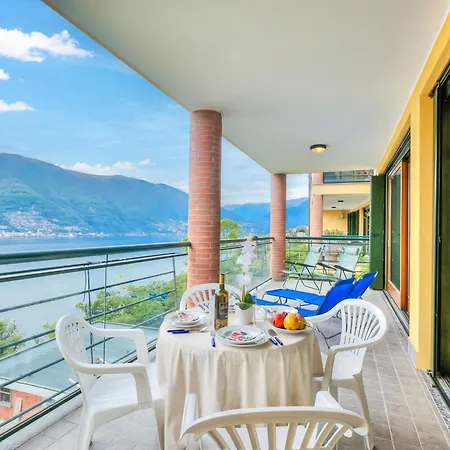Va Pensiero Sul Lago: Lake Maggiore Stunning View Balcony - Happy Rentals Tronzano Lago Maggiore