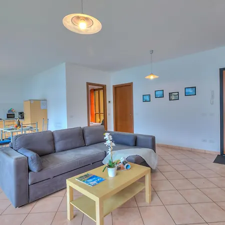 Va Pensiero Sul Lago: Lake Maggiore Stunning View Balcony - Happy Rentals * Tronzano Lago Maggiore