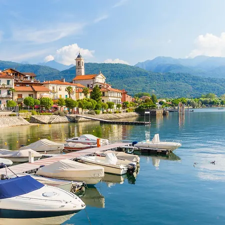 Va Pensiero Sul Lago: Lake Maggiore Stunning View Balcony - Happy Rentals Daire *