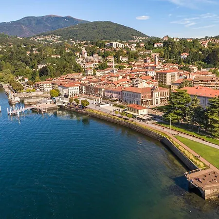 Va Pensiero Sul Lago: Lake Maggiore Stunning View Balcony - Happy Rentals *