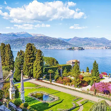 Va Pensiero Sul Lago: Lake Maggiore Stunning View Balcony - Happy Rentals Tronzano Lago Maggiore